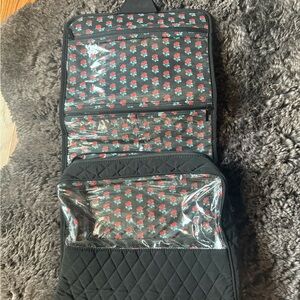 VERA BRADLEY Floral Hanging Travel Organizer